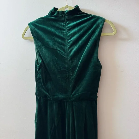 Lulus Elegant Green Velvet Evening Dress - Picture 6 of 7